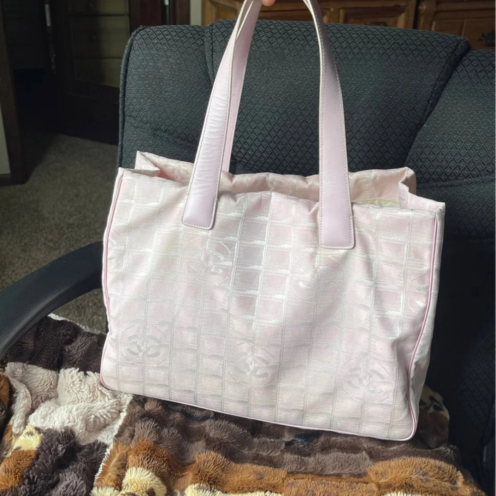 Chanel tote size 10x12x6 inches
